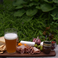 Side view of Nonix 19.75 oz. Stackable Pub Beer Glasses (Set of 12)