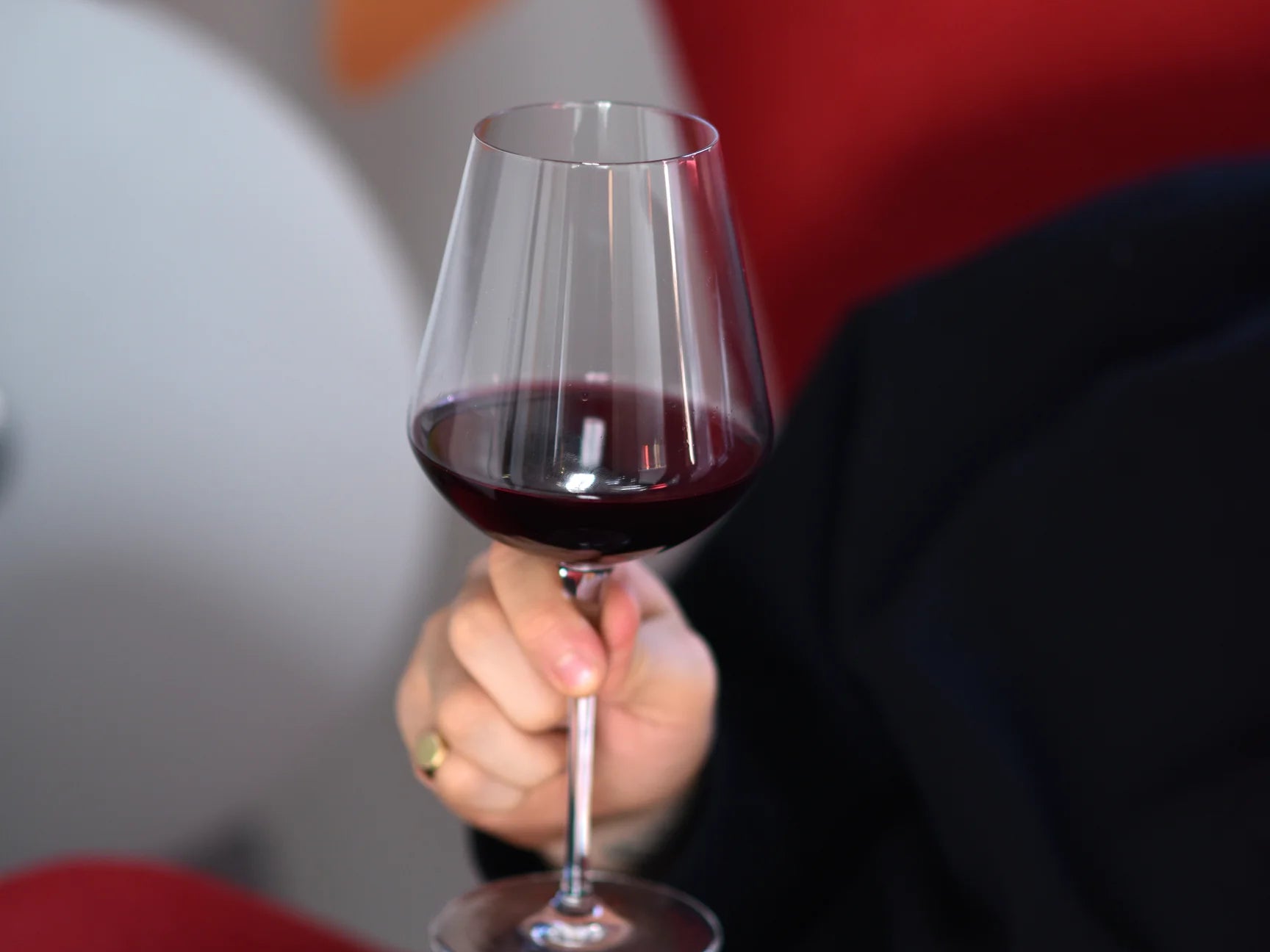 Bormioli Rocco InAlto Uno red wine glass