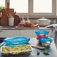 Side view of Frigoverre Evolution 14.25 oz. Square Food Storage Container