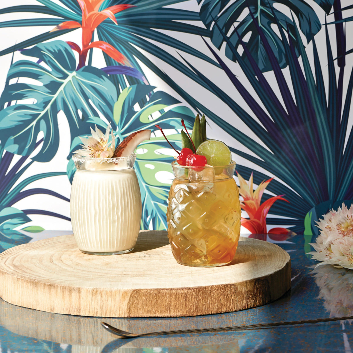 Bartender 15.37 oz. Sour Cocktail Pineapple Glasses