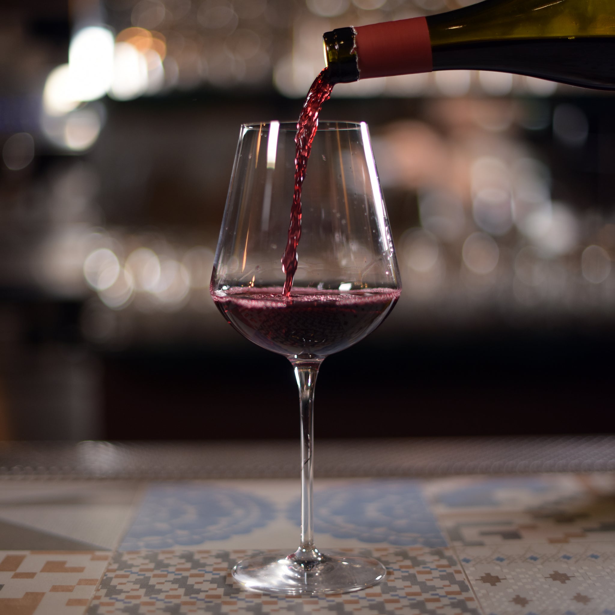InAlto Uno 18.75 oz. Large Red Wine Glasses (Set of 6)
