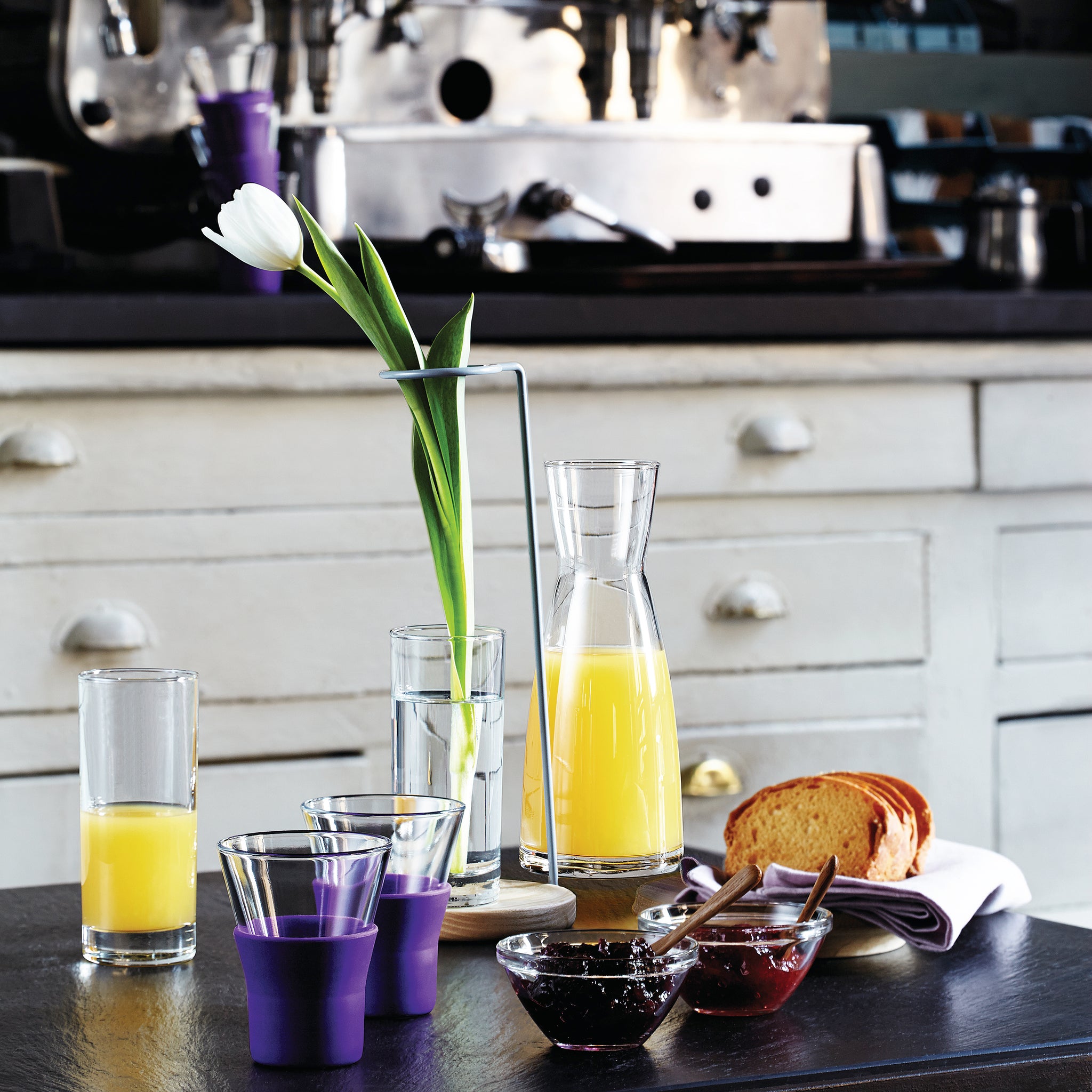 Ypsilon 36.5 oz. Carafe (Set of 6)