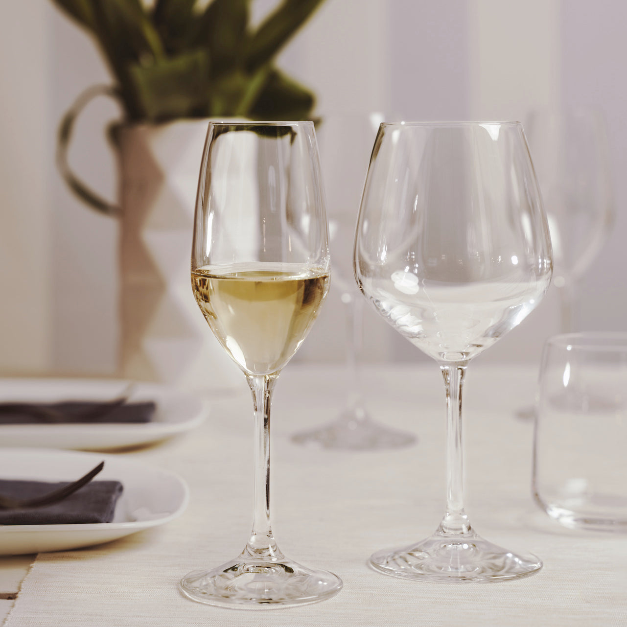 Restaurant 18 oz. Red Wine Glasses (Set of 4)